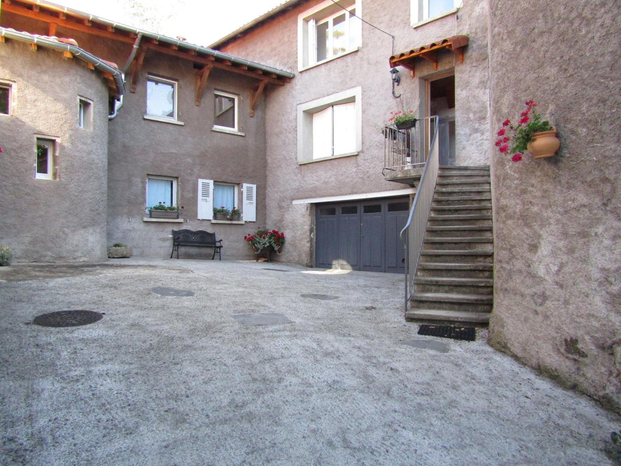 Grande Maison Au Coeur D'Un Village Historique Avec Terrasse Et Wifi Inclus - Fr-1-582-308 Saint-Vidal Екстериор снимка