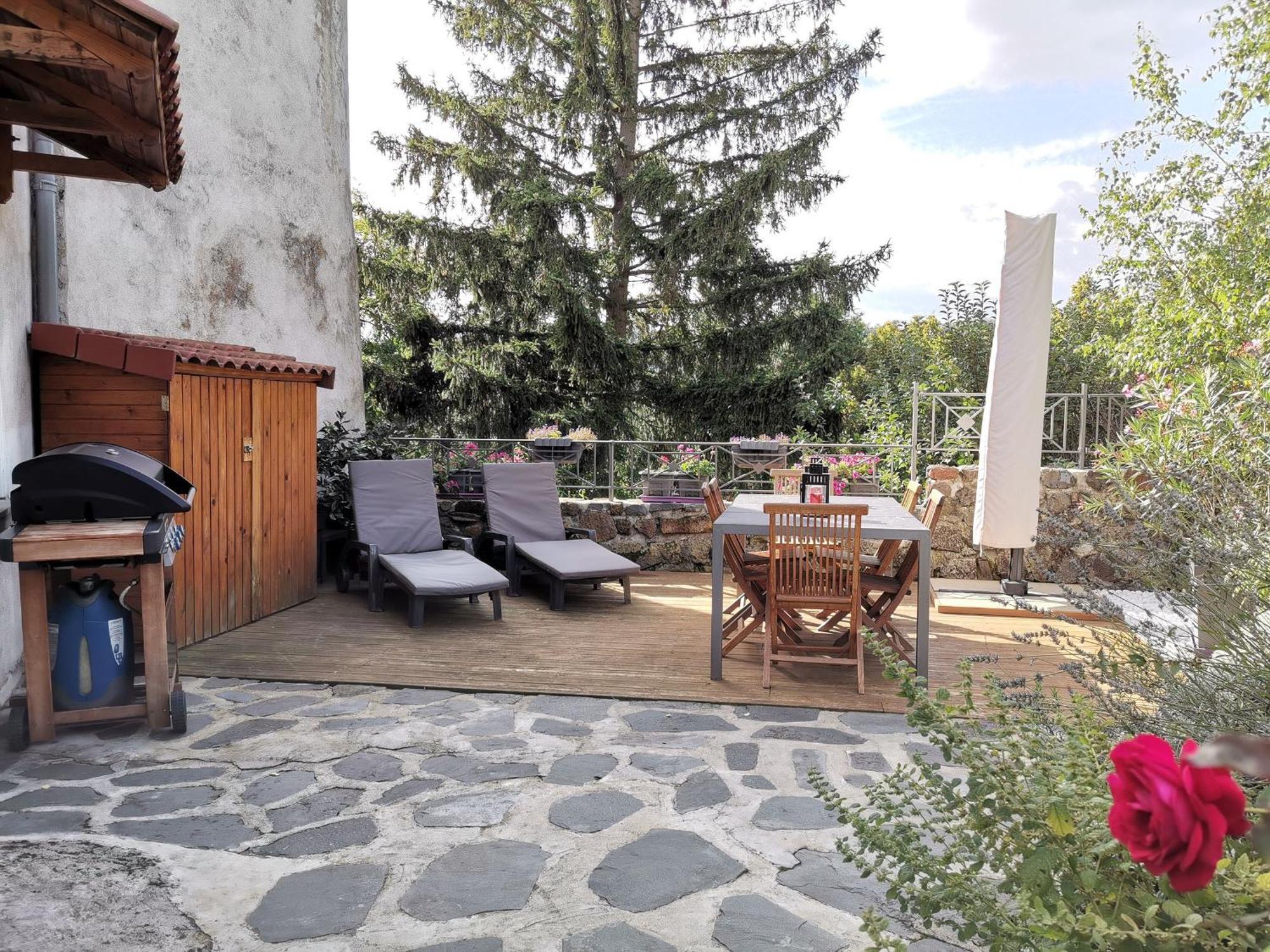 Grande Maison Au Coeur D'Un Village Historique Avec Terrasse Et Wifi Inclus - Fr-1-582-308 Saint-Vidal Екстериор снимка